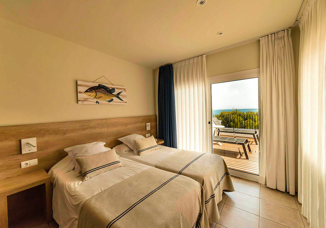 Suite con terraza y vistas al mar